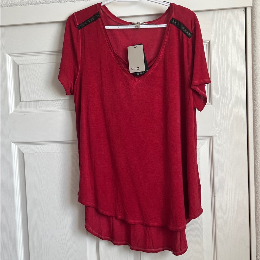 Seven7 Red Short Sleeve Women's Tee